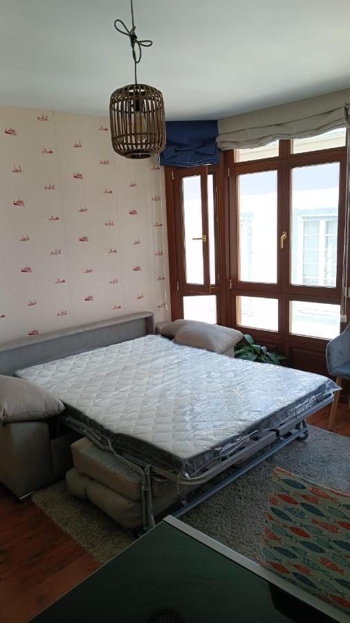 Apartamento Cine Colon 2 Ribadeo Exterior photo